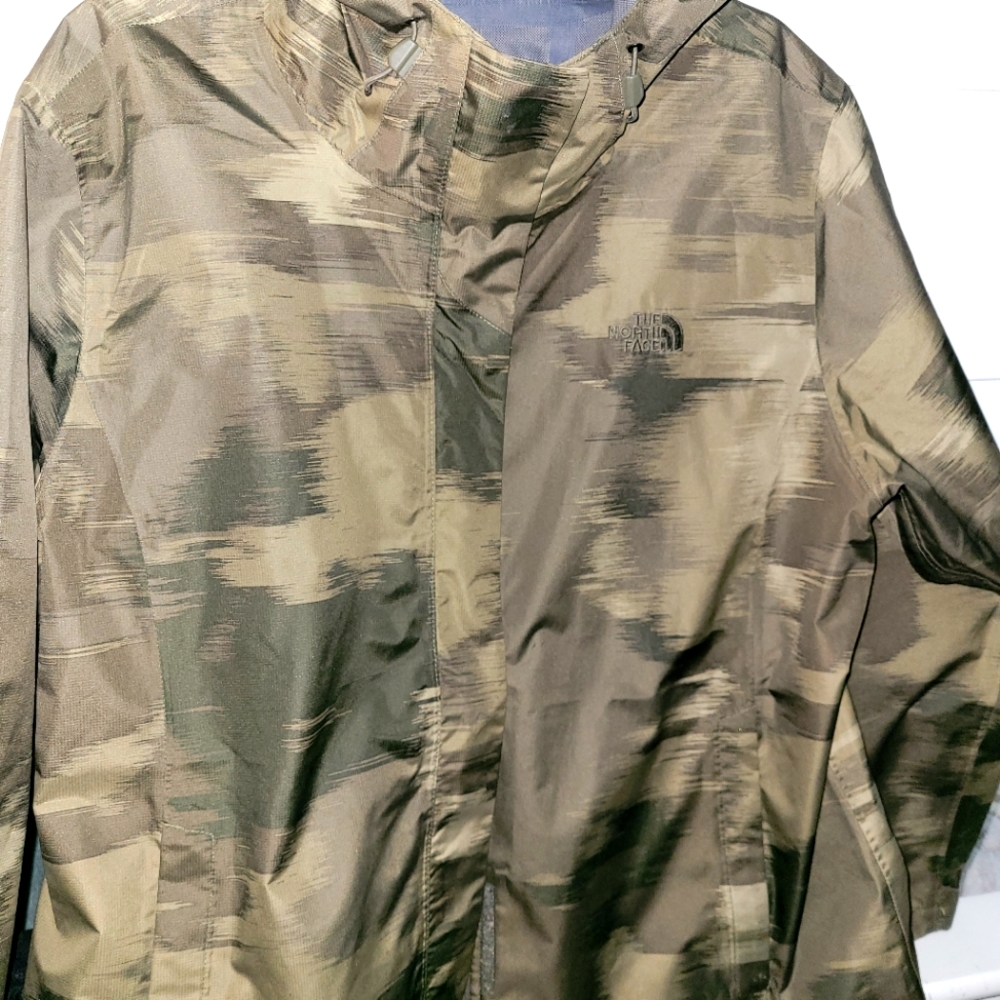 North face windbreaker
